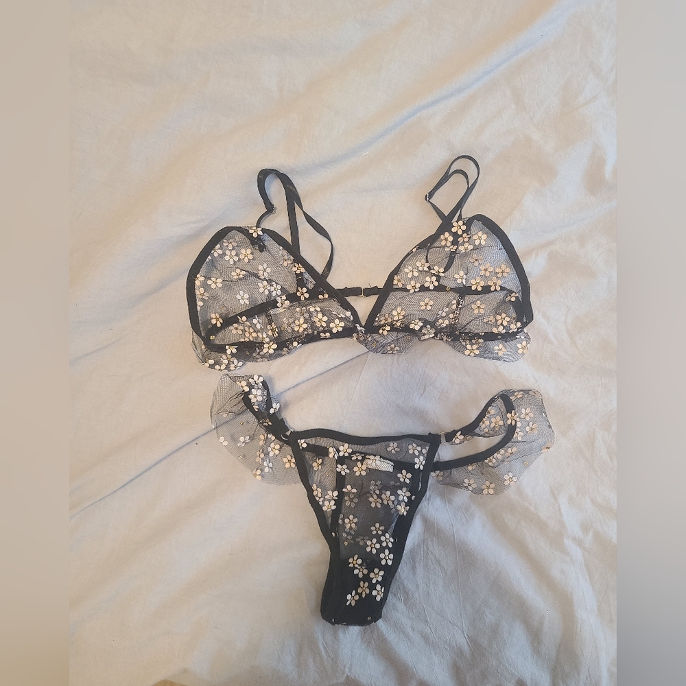 Lingerie set